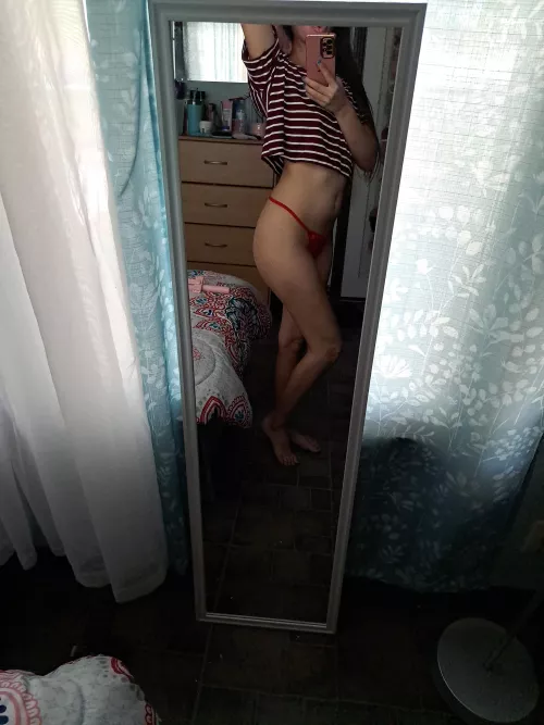 Jack off to me daddy! Sub to my Onlyfans to enjoy more😉 $5 link below