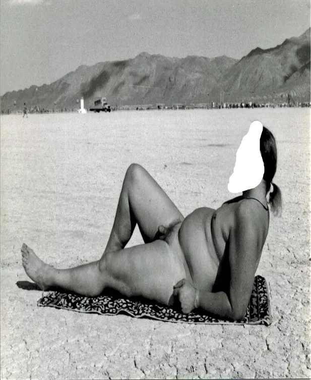 Oakhurst California - My B&W Selfie photo is me at the Burning Man fest in the Black Rock Desert. I'm a single versatile man seeking someone single and age 21+, to meet in-person for fun, FWB, NSA encounter. You live in Coarsegold, Oakhurst, Bass La Oakhurst California - My B&W Selfie photo is me at the Burning Man fest in the Black Rock Desert. I'm a single versatile man seeking someone single and age 21+, to meet in-person for fun, FWB, NSA encounter. You live in Coarsegold, Oakhurst, Bass La