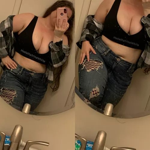 Ripped jeans, fishnets, and a terribly dirty mirror - 2 out of the three make me feel super sexy!
