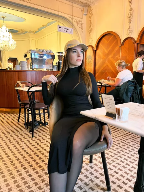 Wonder what I have wrapped under.. 🙈💖