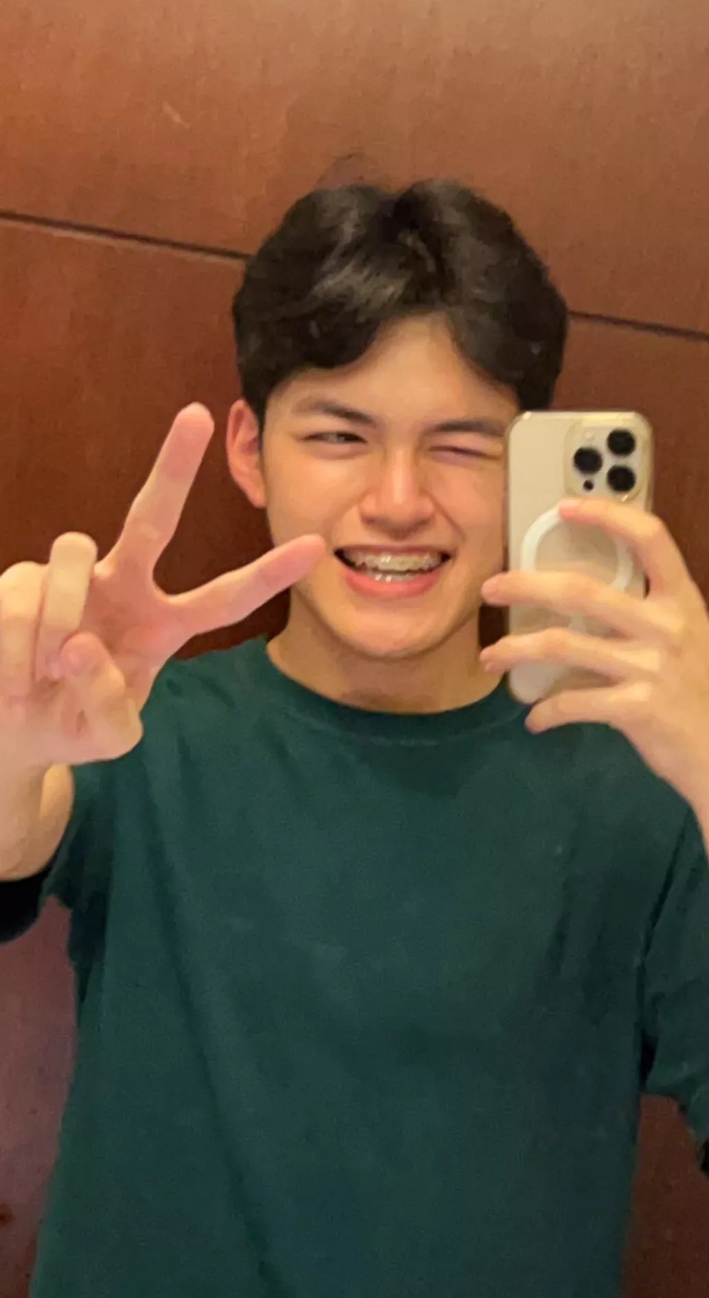 ✌️