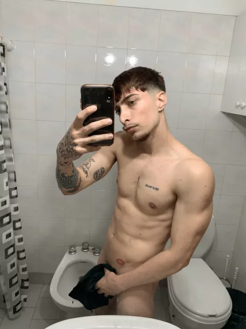 Arrow up if you think it should show me in full (22)