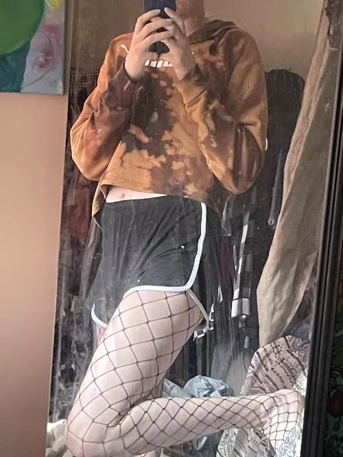 Bleach dyed my crop hoodie is it cute? (Ignore my messy room lmao)