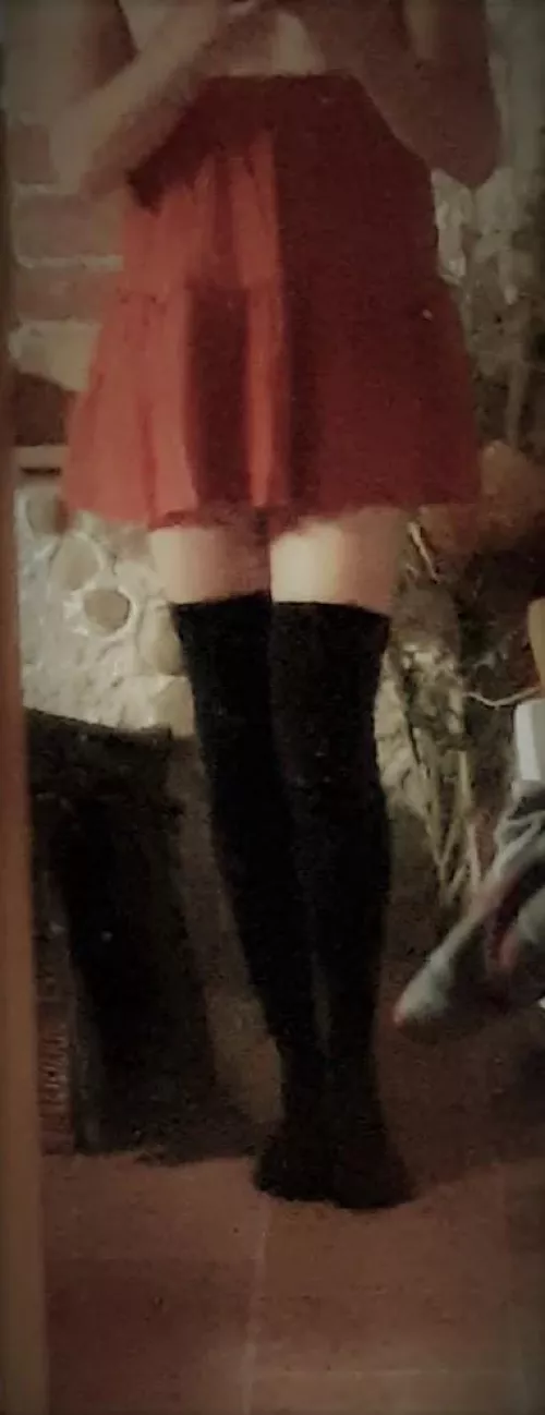 Do you like long legs? :')