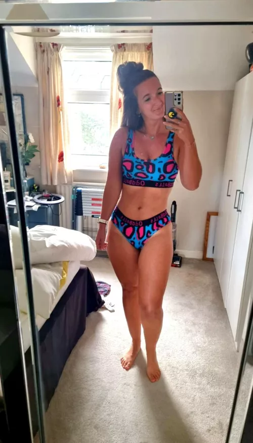 (f30) Is blue my colour? 💙