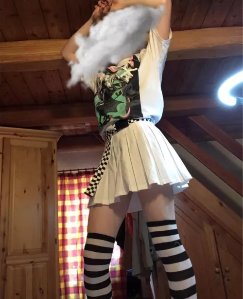 I finaly got a skirt and this is the first outfit I did what do y’all think?