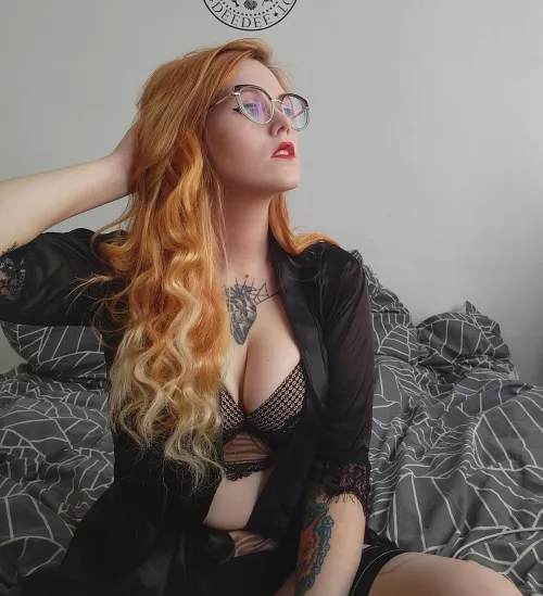 Say hi if u like redheads 🦊