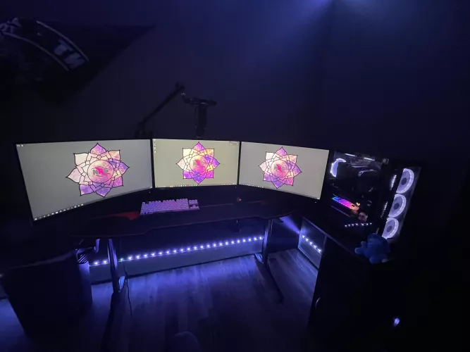 Would anyone watch me play tarkov and other game over at twitch I’m 15 trying to start streaming I’ve been streaming for 34days so far and have seen progress just not any real constant viewers.