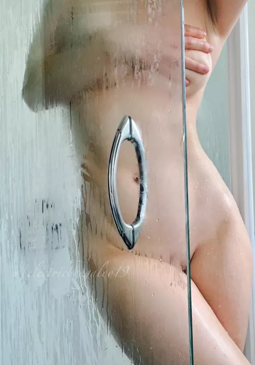 Ahh wet, my favourite feeling 💗