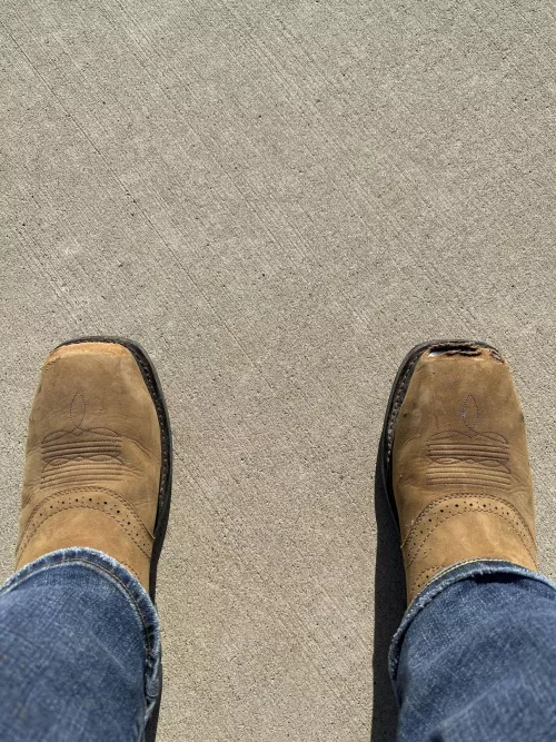 Basically brand new ariat steel toed work boots. Is this normal?