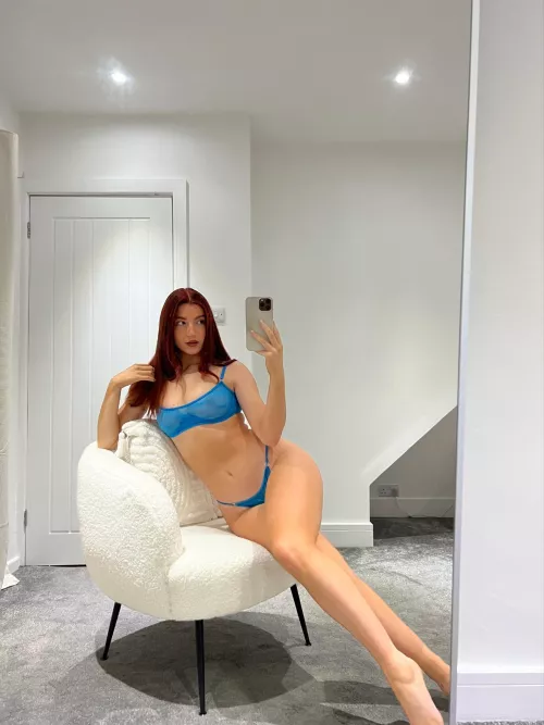 hey, who’s up for some fun? 🫦💦