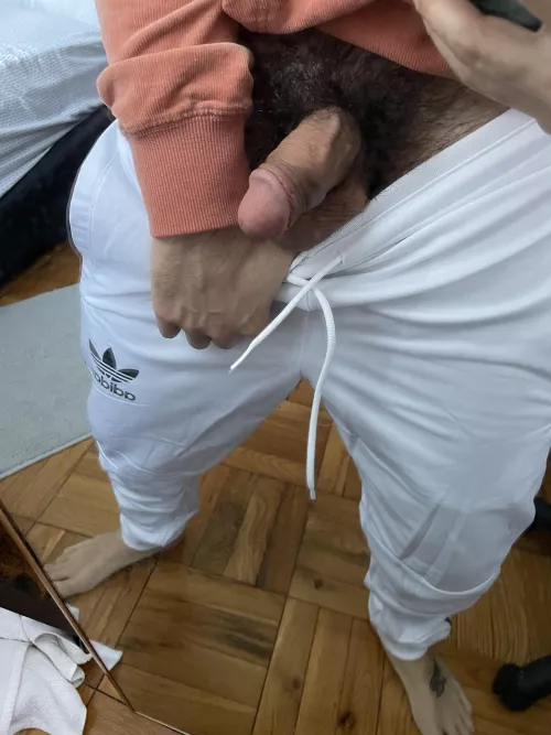 I pull this down in the locker room and look at u wyd