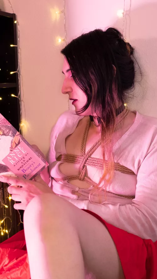 Let’s make some erotica 😘💜✨