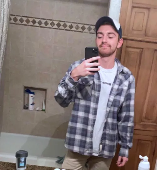 Look it’s simple. If the weather drops below 70, I’m wearing long sleeves! End of discussion!