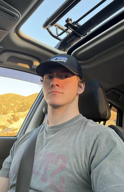 Tired of my gym crush not being in love with me like come on silly goose, lets be husbands already.