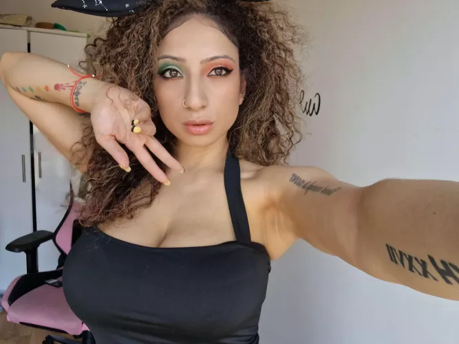 Who wants to clean them before I leave for party tonight 🥵