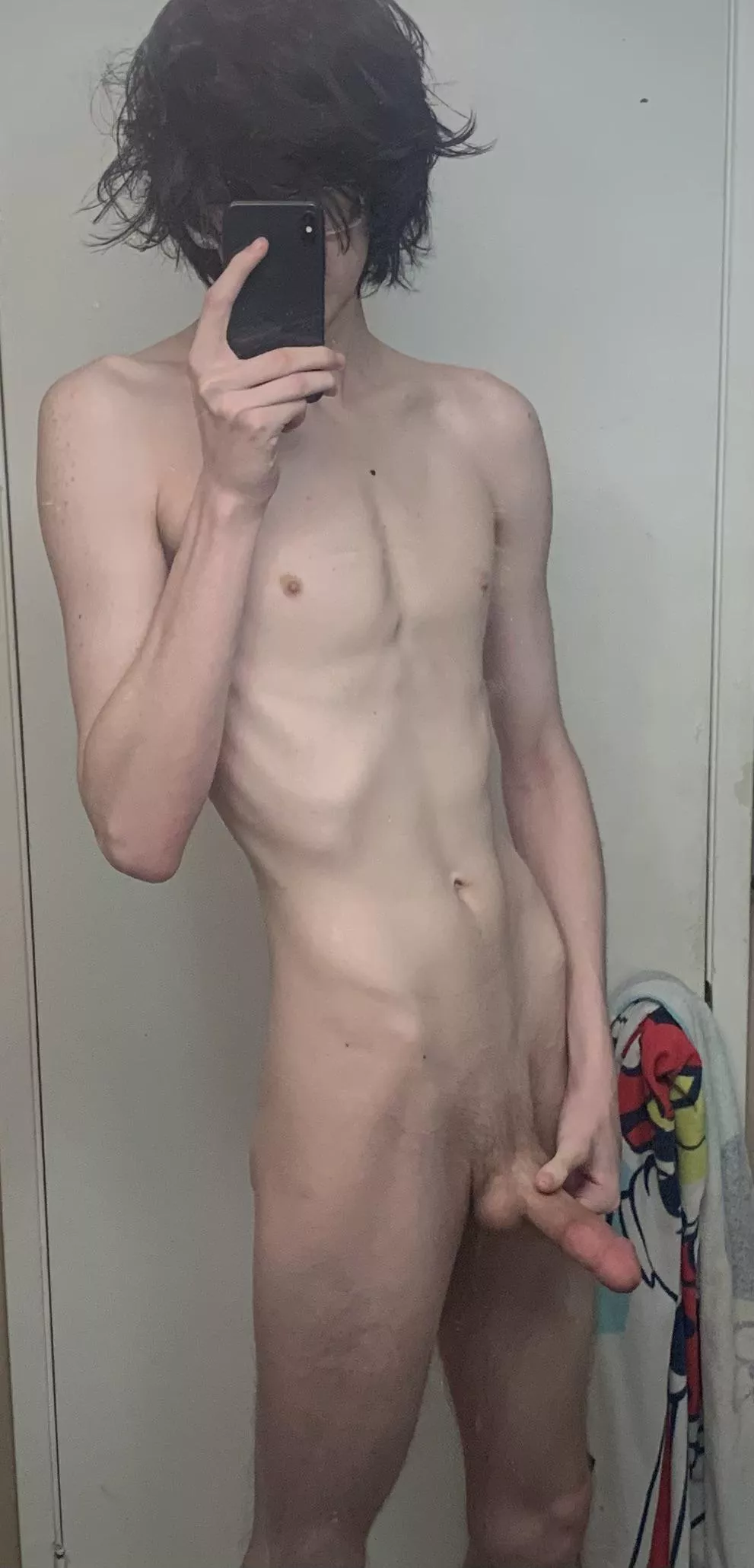 Who wants to fuck a 6’5 21 year old?