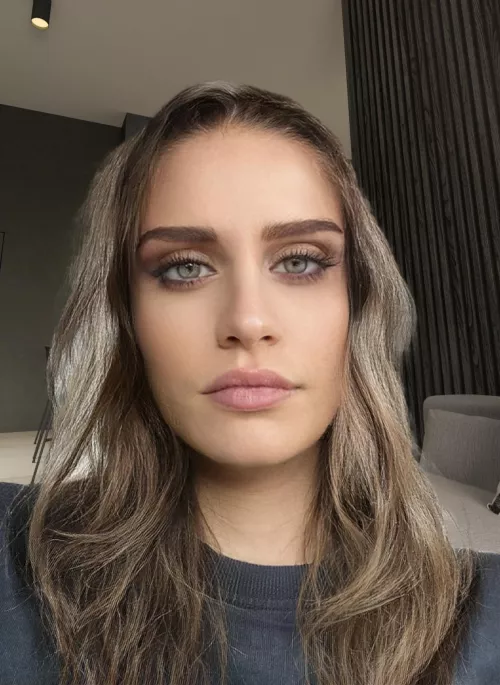 Would you date me? 🌹