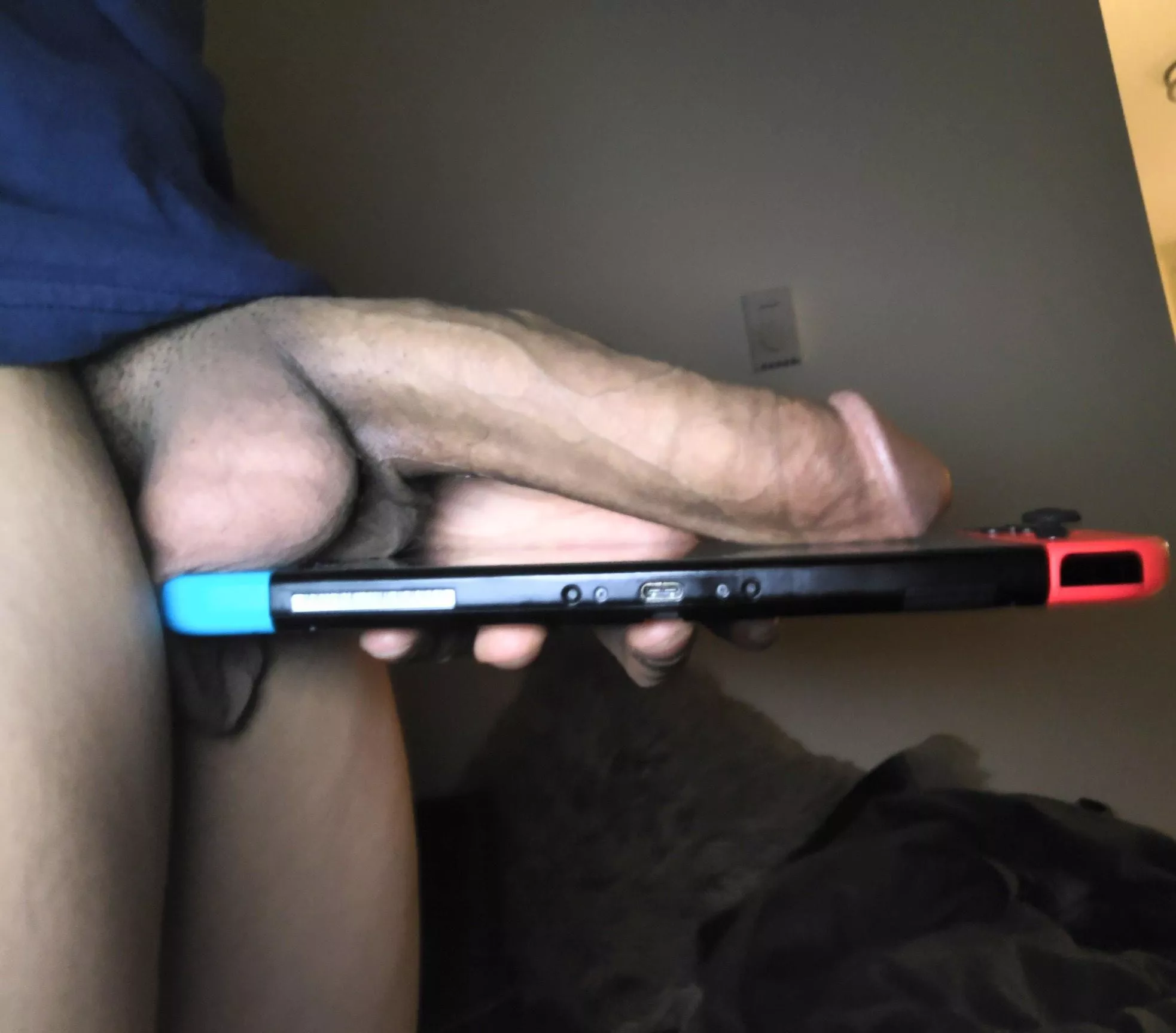 😈
