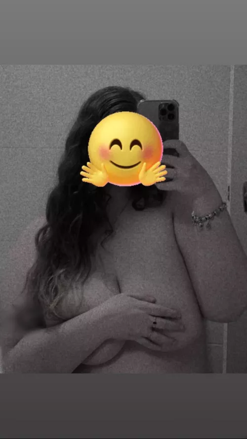 25yo baby girl looking to make you cum 😘💦 sexting, fetish, dick ratings + more 40% off