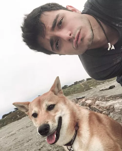 Happy Friday y’all 👨🏻‍🦱🦊