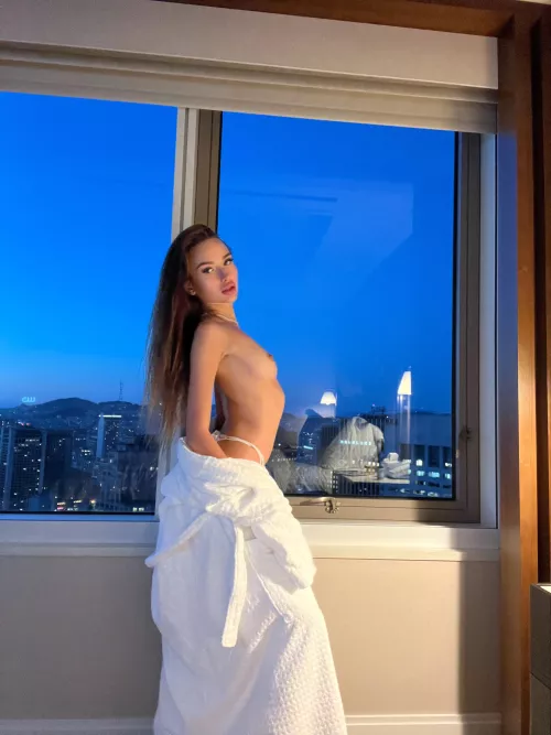 Team no bra at home 😇 Good for you… good for me