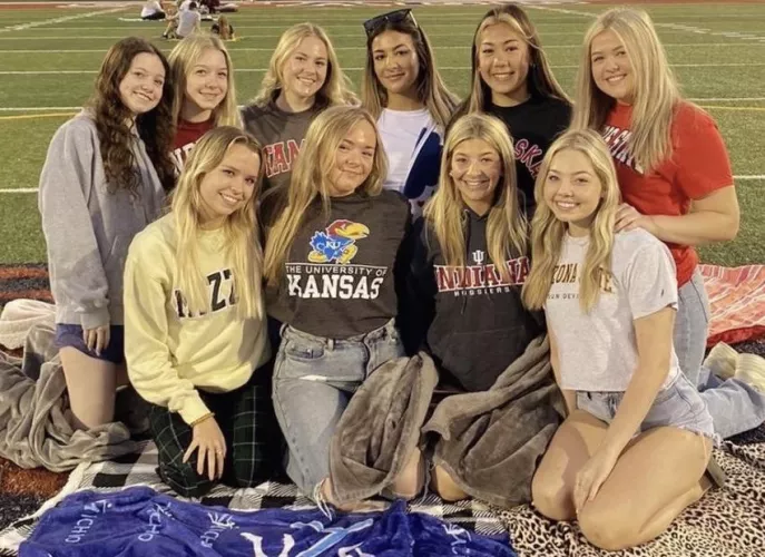 Trib all or your favorite sluts outta the mix dm for more pics