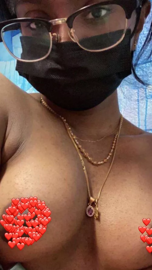 Upvote for nudes release🤭😶