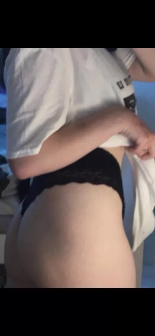 Wanna see how i fuck your hubby Make him fuck a real pussy bitch👌🏻😂