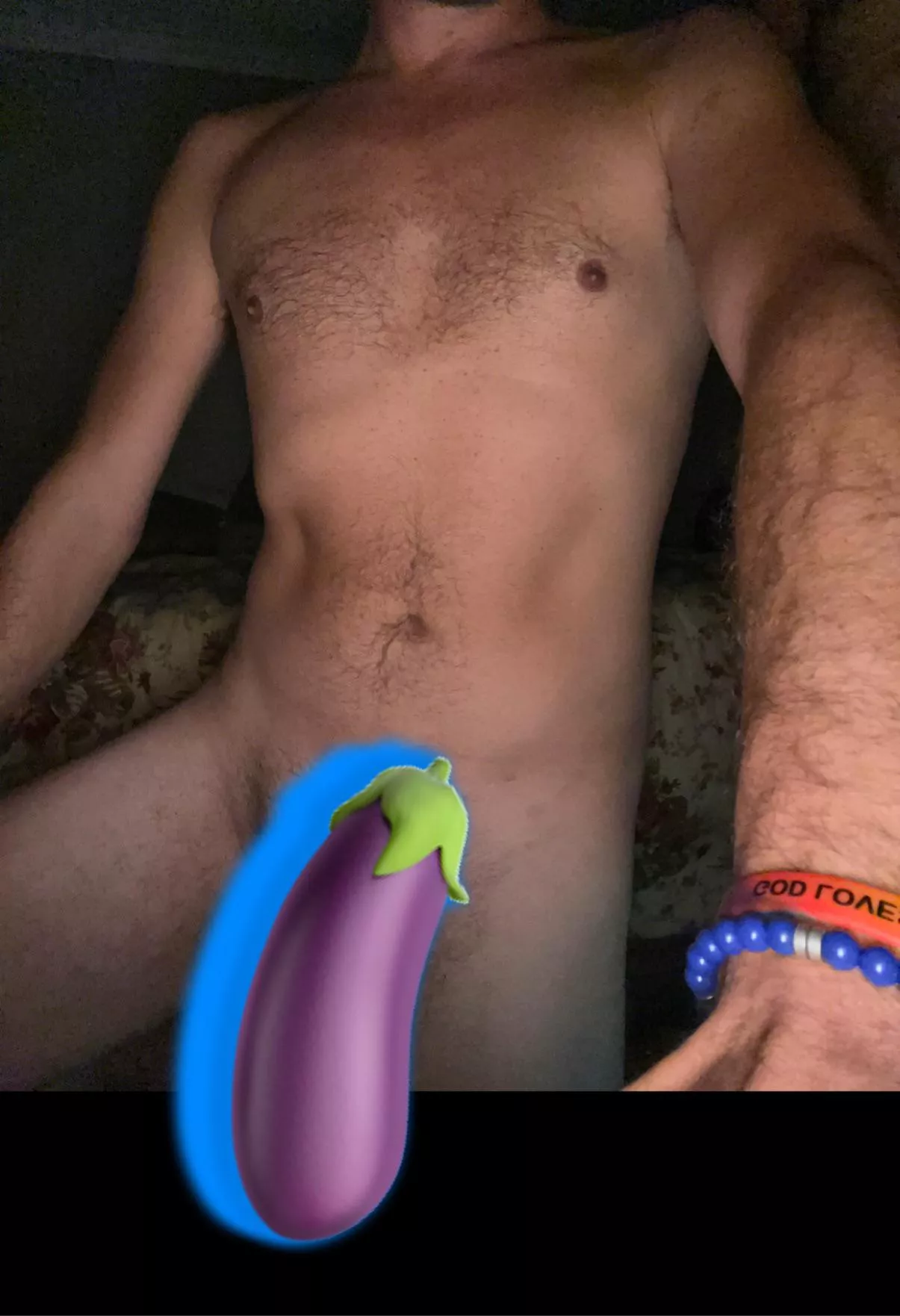 Bet ya wanna see what’s underneath😜🍆😈