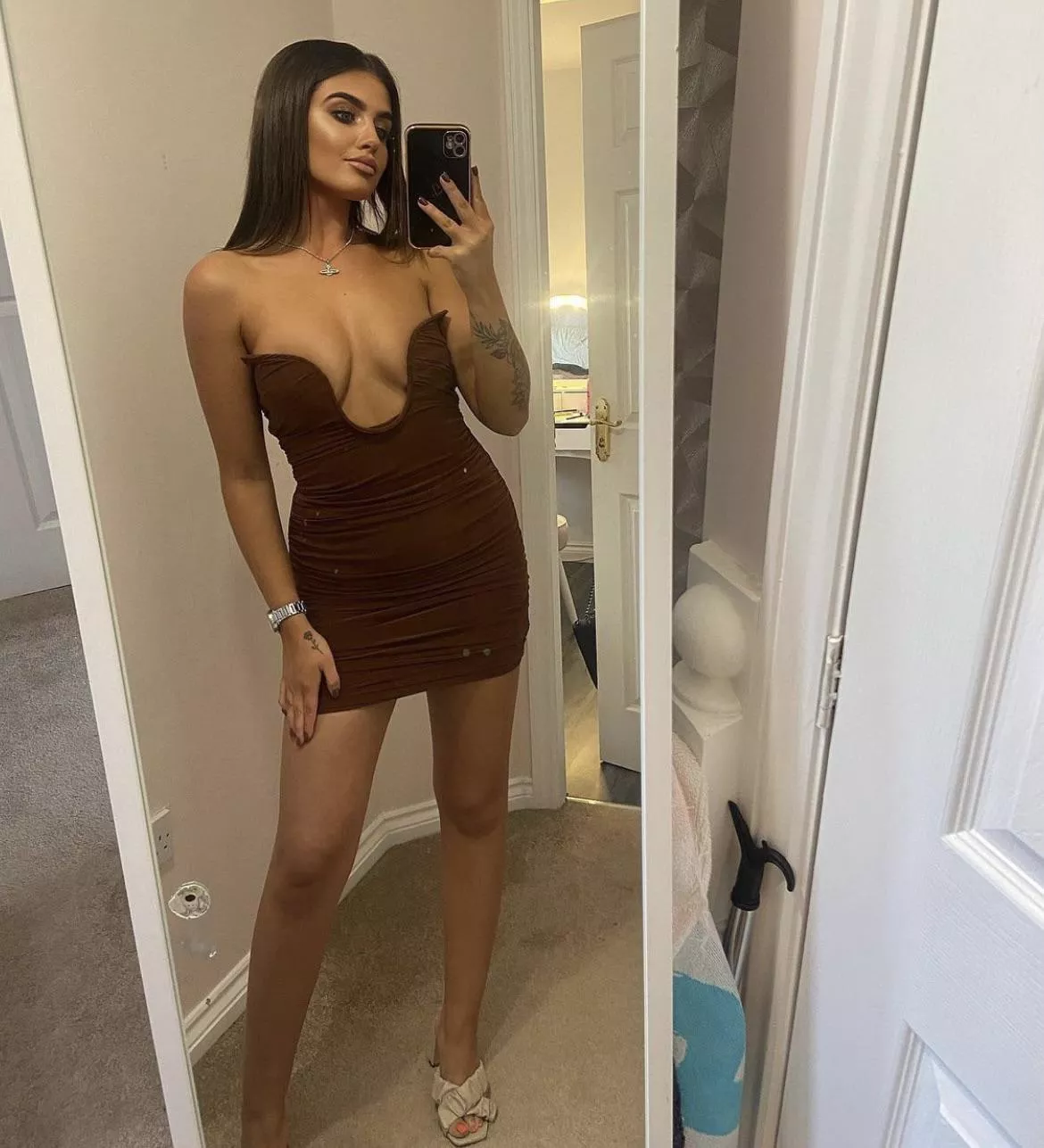 Brunette Chav
