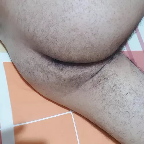 Hi. What do you think? It's the first time I share my ass