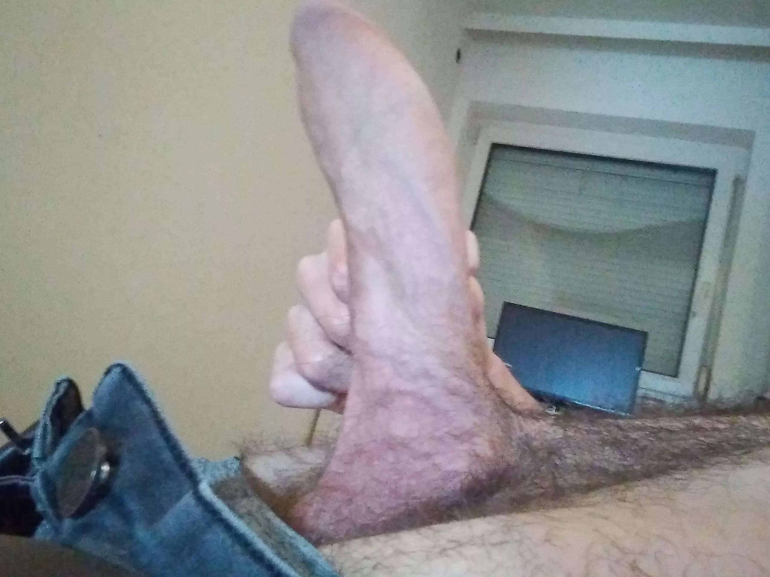 Hung😈😈