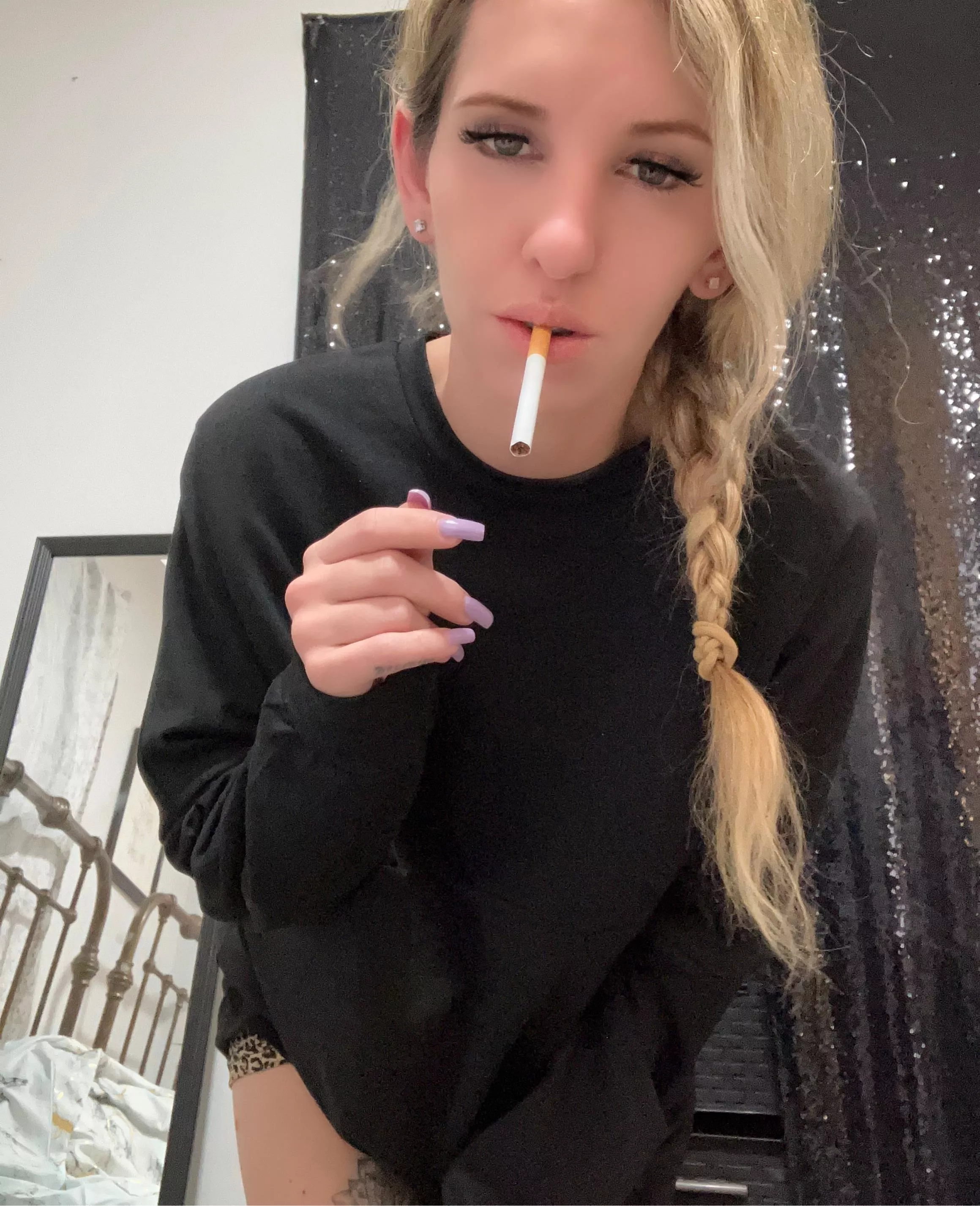 Just smoke 💨 and sleep 😴