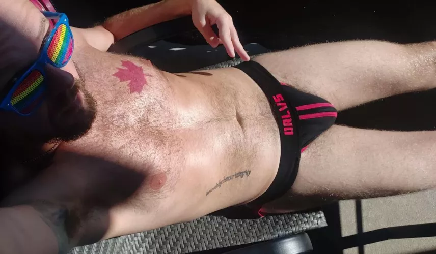 Otter be catching some rays ☀️