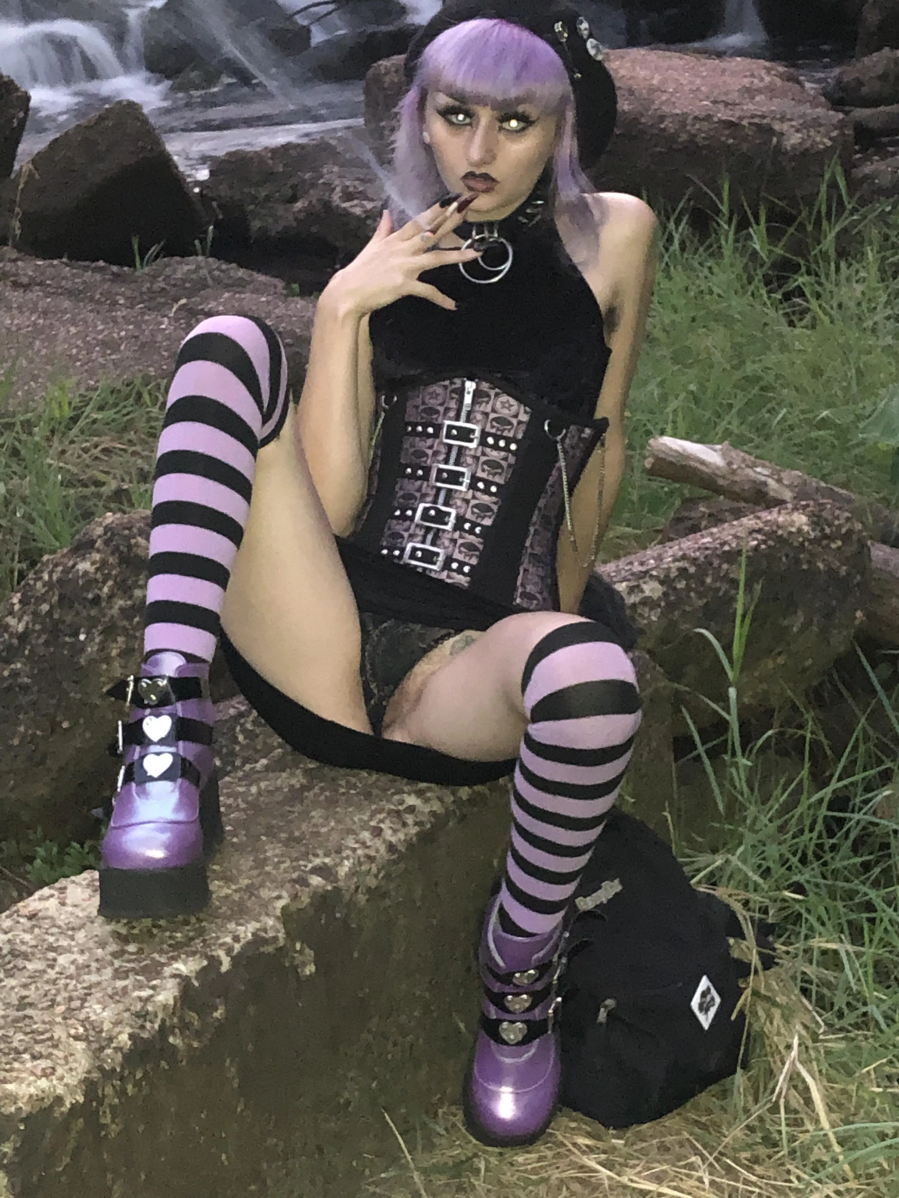 Wanna smoke down and get freaky?