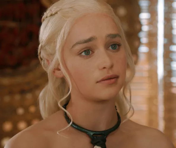 Emilia Clarke as Daenerys