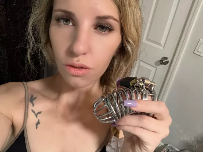 It’s been days , your so 🔒 locked and teased by now your leaking and full ready to pop ❤️🙌