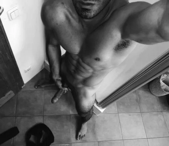 [M] Choose where you want to sit :)