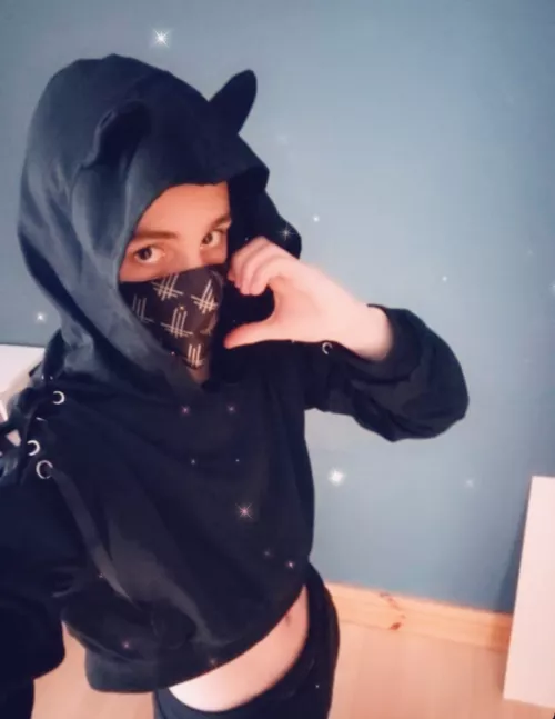 Rocking that one crop top hoodie every femboy seems to have on reddit :D