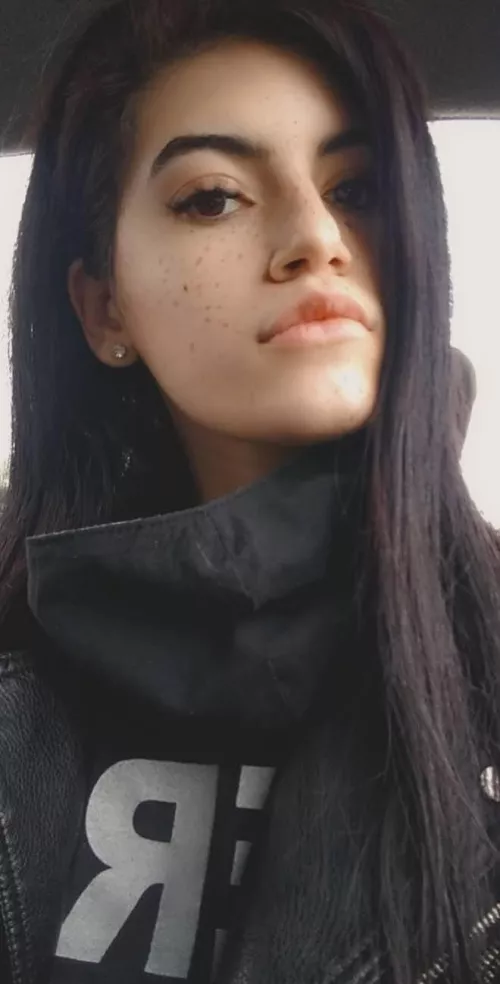 [selling] I will give one of you the privilege to send Me the keys to your chastity cage so I can wear them around My neck and make work to get them back. Kik: angelgoddess263