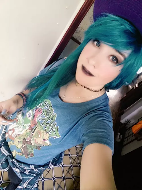 wish people are more into scene boys and girls </3