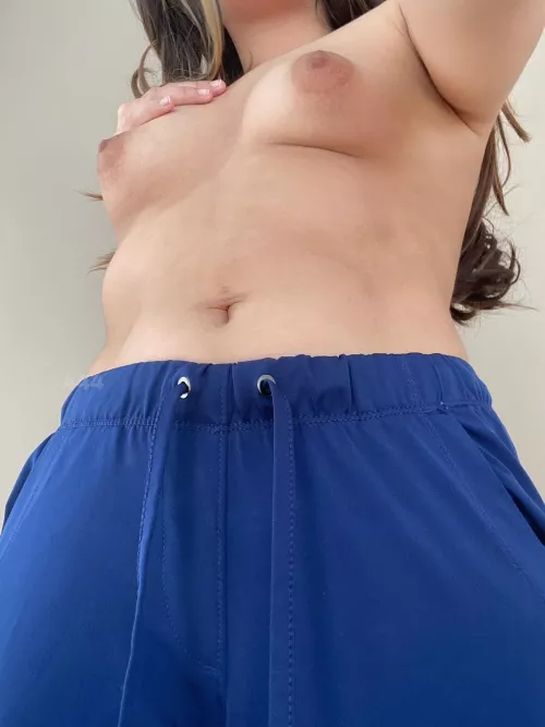 would u be willing to fuck a small healthcare girl🥹 [image]