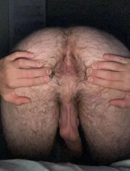 [19] who wants to have a go on me?😉 open to anything😅