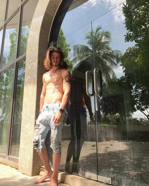 (25) My mind says That only time tells It’s hard to listen to What only time sells