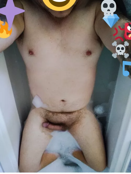 (41) Got the angle wrong in this, I don't want the chest view bigger, but the cock end 😄