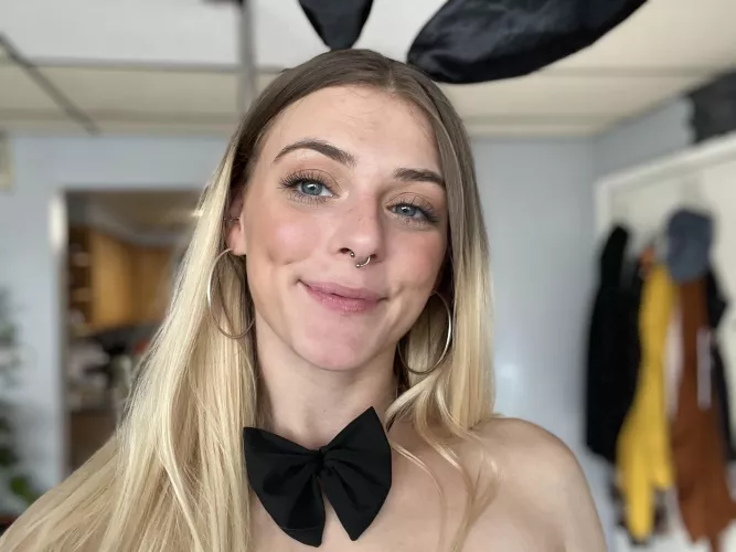 anyone into blonde bunnies?
