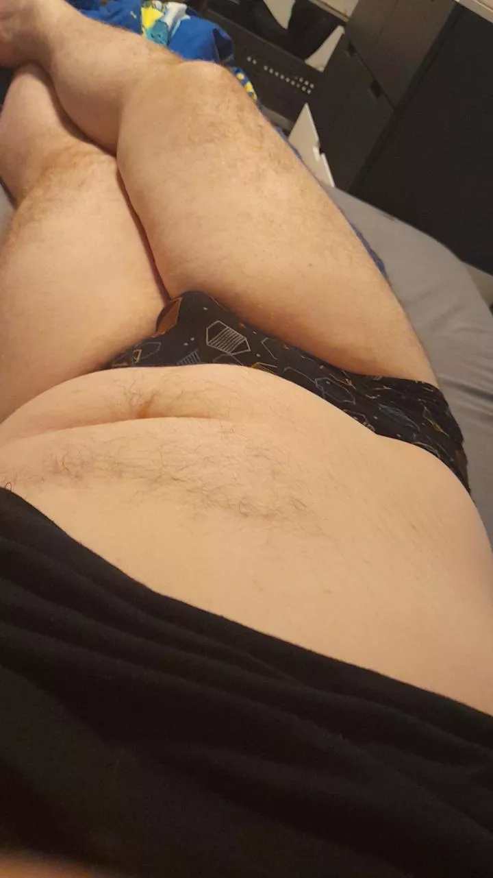 Anyone like smooth thighs? M27