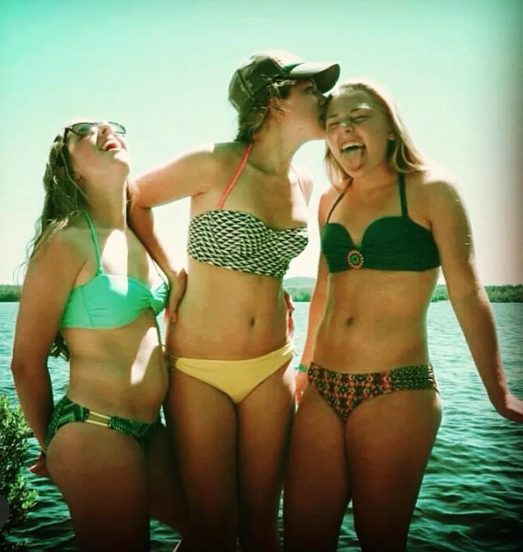 Bikini Trio