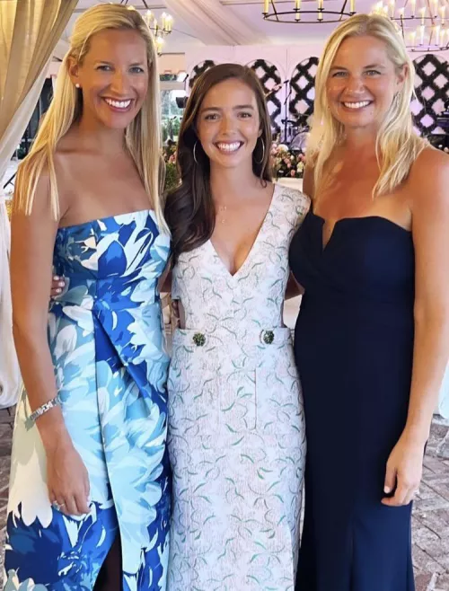 Blondes or brunette?